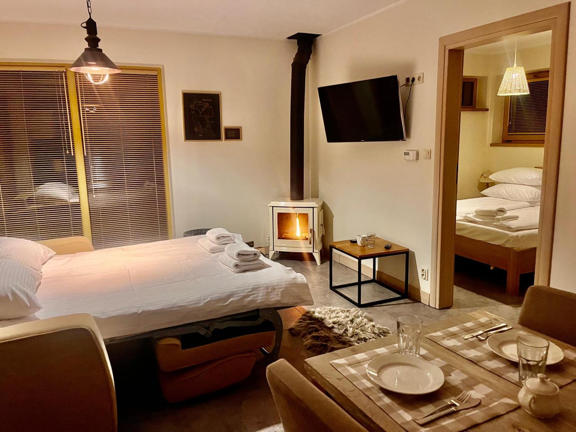Mazursko - Komfortowe Apartamenty Nad Jeziorem, Sauna, Kominki Na Parterze Kretowiny Kültér fotó