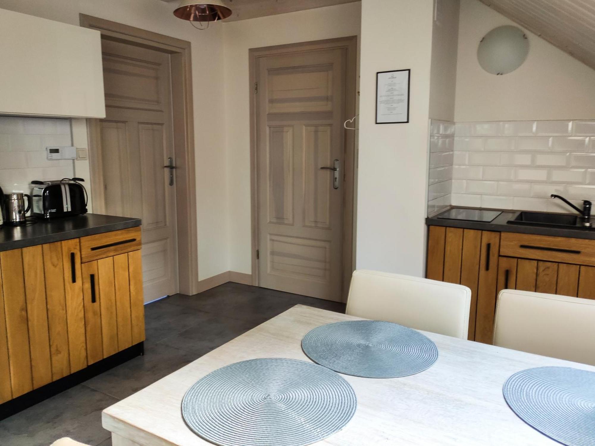 Mazursko - Komfortowe Apartamenty Nad Jeziorem, Sauna, Kominki Na Parterze Kretowiny Szoba fotó